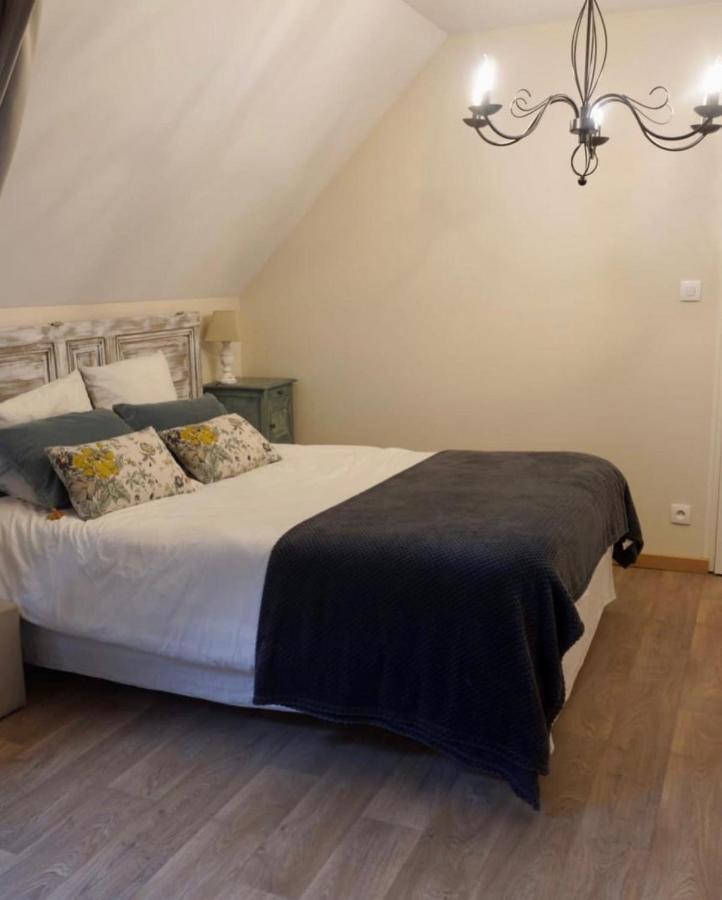 Kasaloc Apartment Мантенон Екстериор снимка