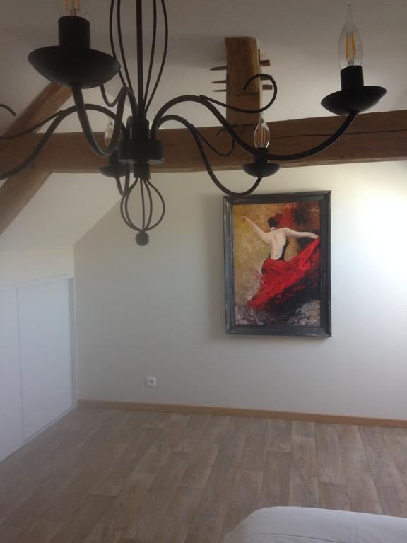 Kasaloc Apartment Мантенон Екстериор снимка