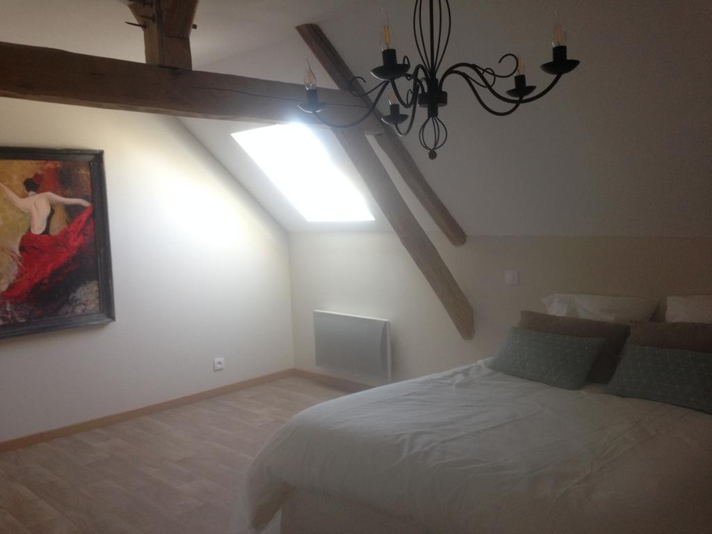 Kasaloc Apartment Мантенон Екстериор снимка